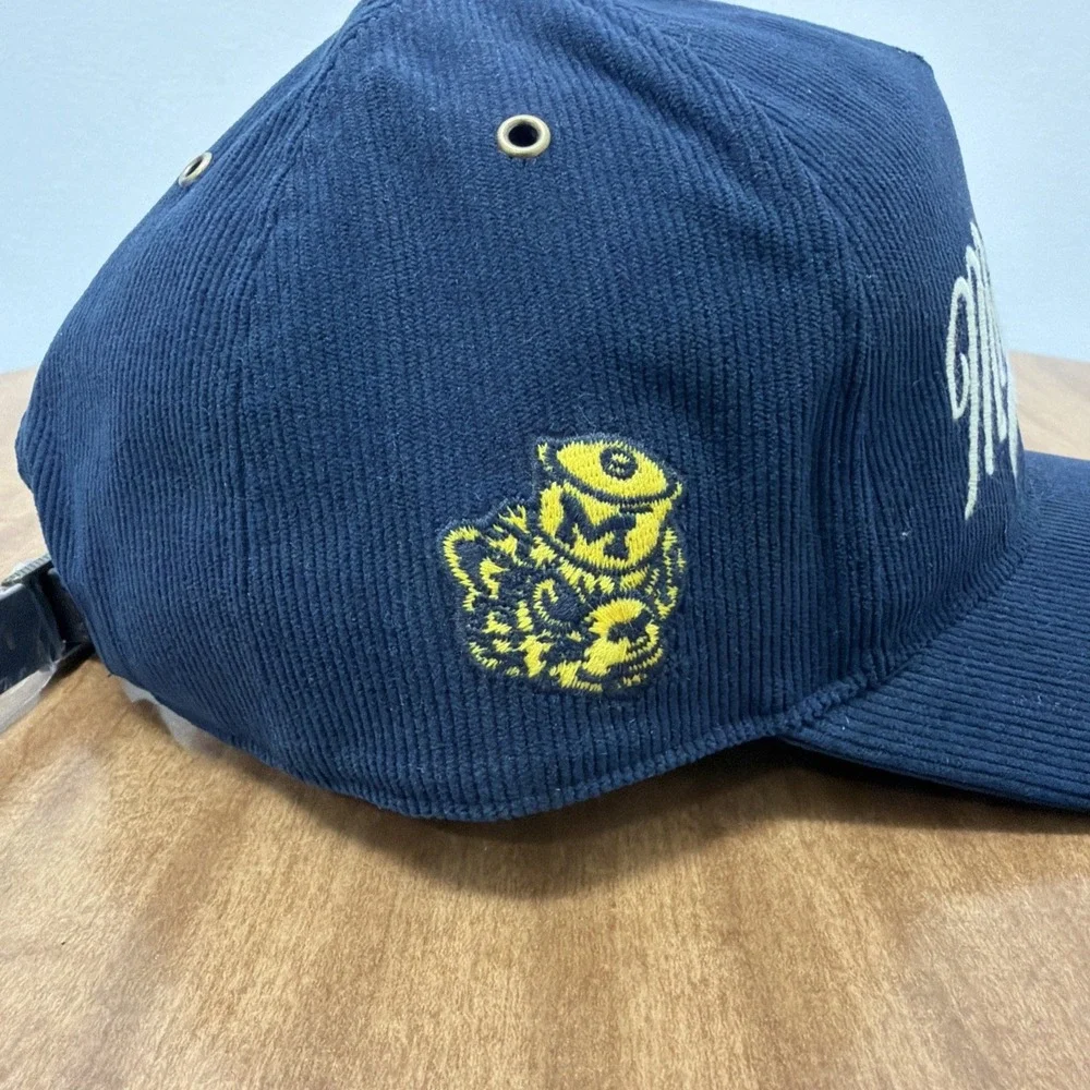47 Brand Hitch University Of Michigan Wolverines Corduroy Script Strapback Hat‎